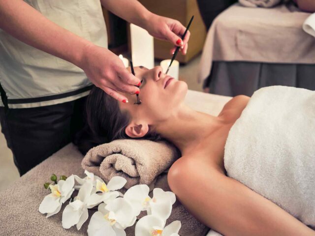 https://www.estetica-tiziana.it/wp2/wp-content/uploads/2018/10/spa-treatment-11-640x480.jpg